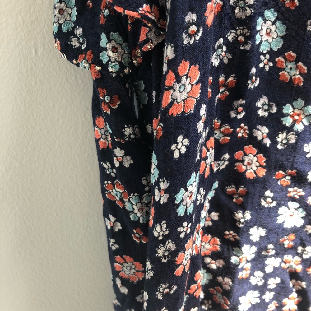 Floral Ruffle Top - Picture 8 of 8